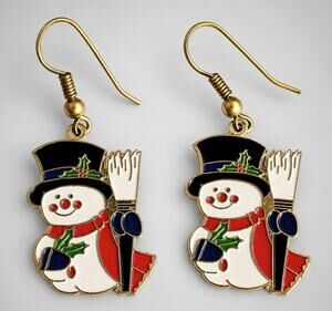 Vintage Enameled Snowman Dangle Pierced Earrings Festive Earrings h-